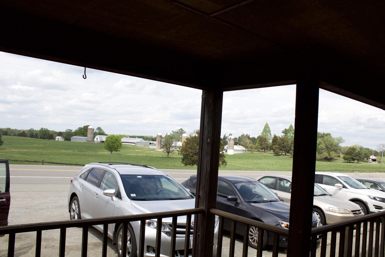 Sheldon'S Motel And Restaurant Keysville Exterior photo